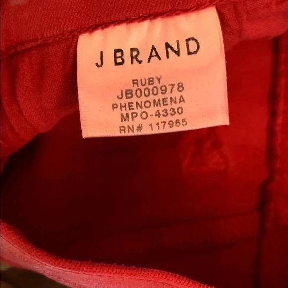 J Brand Ruby High Rise Crop Cigarette Pants Phenomena Sz 26 Red Coated jeans NWT - Picture 9 of 11
